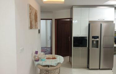 فروش آپارتمان 127متری لوکس  خیابان پرستار