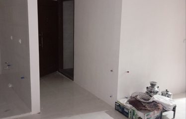 فروش آپارتمان 110 متری نوساز تک‌ واحدی بدون نصبیات واقع در روبه‌روی آزادگان