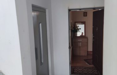 فروش تک واحدی 133 متری واقع در آزادگان جنوبی