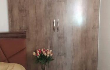 فروش آپارتمان ۹٠ متری دوخواب بانصبیات واقع در خیابان ارشاد