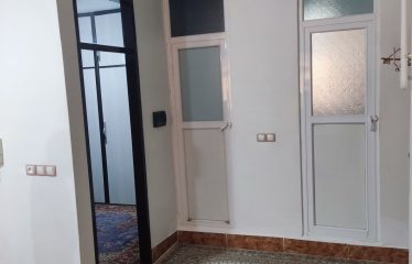 فروش واحد آپارتمان 82 متری واقع در چهارراه بالا خیابان شهید حاجی اصغری