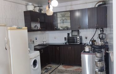 فروش واحد آپارتمان 82 متری واقع در چهارراه بالا خیابان شهید حاجی اصغری