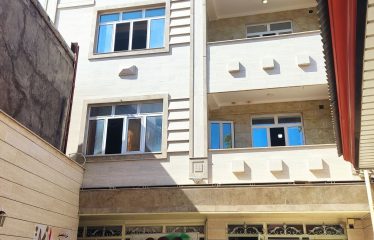 فروش یکجای ساختمان ویلایی 205 متر سه‌طبقه (هرطبقه 130متر) تک‌واحدی در چهارراه بالا