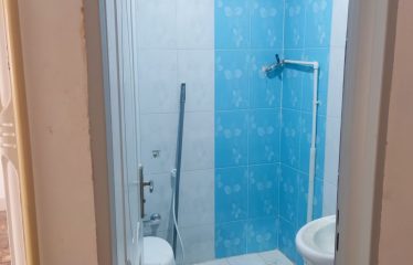 فروش یکجای ساختمان ویلایی 205 متر سه‌طبقه (هرطبقه 130متر) تک‌واحدی در چهارراه بالا